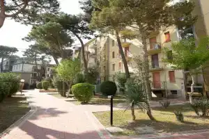 Beach holiday Delfini Apartments, Lido degli Estensi