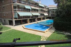 Apart.con piscina en zona residencial, Sitges