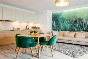 W&K - Green Suite - Faktura VAT, Parking w garażu, Blisko dworca i centrum, Netflix Apartments, Koszalin