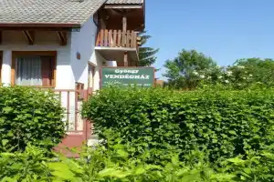 Gyöngy Vendégház Apartments, Szekszard