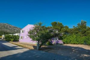 Apartment 17772d, Starigrad