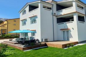 Apartments Matea, Baska