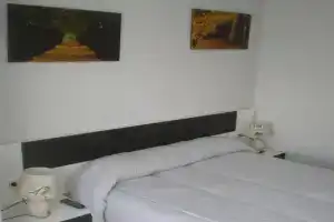 HOSTAL CID Guest house, Orense