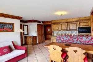 Beau 3 pièces, 2 chambres, 6 personnes, accès piscine, spa, - FR-1-178-328 Apartments, Les Menuires