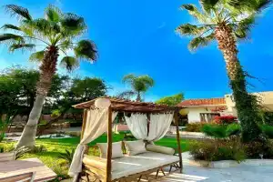Villa blanche piscine chauffée, Agadir