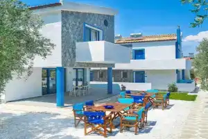Mikres Kyklades Apartments, Skala Potamias