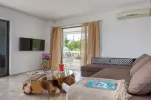 Varkiza by the sea Apartments, Varkiza