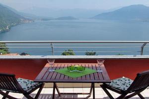 Villa Sara - Seeblick - Sea view, Argegno