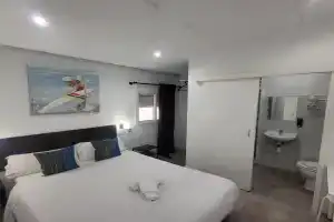 AYZ Frailes - Auto check-in property Hotel, Malaga
