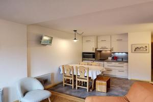 Beau 2 Pièces 4 Pers, Ski aux Pieds, Parking Gratuit - FR-1-178-72 Apartments, Les Menuires