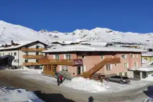 Appartamenti Alpi Apartments, Tonale