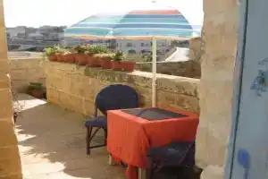 400YR Farmhouse in Gozo - Separate Rooms, Xaghra