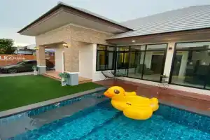 Uzeason Poolvilla, Sattahip