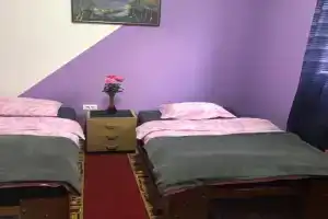 Swiss Hostel, Krushevats