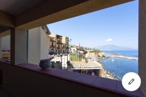 la casa al mare, Trappeto