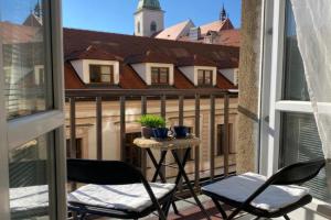 Audrey Hepburn Apartment Cathedral View TOP Location Air Conditioned, Bratislava