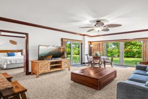 Waipouli Beach Resort E105, Kapaa