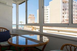 Cádiz Beach & Kids - free parking - sea views Apartments, Cadiz