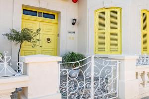 7Br 7 En-suite seafront house jacuzzi, St Julians
