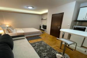Studio SM Kragujevac, Kraguyevats