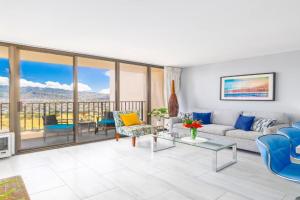 Tropical Retreat Near Waikiki Beach with Parking Apartments, Honolulu