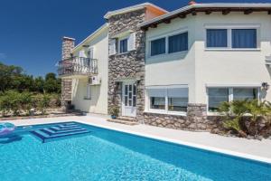 3 Bedroom Awesome Home In Kornic, Cornicchia