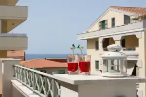 Viona Apartments, Alghero