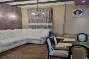2komnatnye appartamenty na sobornoy v stile fyuzhn Apartments, Kremenchuk