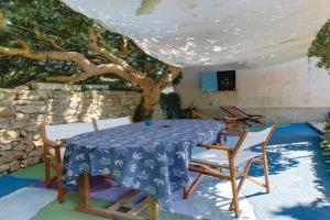 Holiday home in with Pool, Whirpool, Terrace, Air conditioning, Wi-Fi, Washing machine 4780-1, Mali Losinj