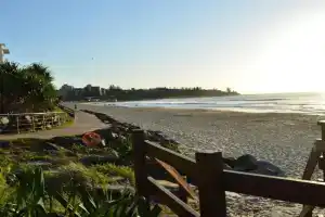 Pandanus Shores Kings Beach Apartments, Caloundra