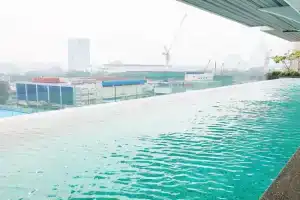 5-Star Apartment + Infinity Pool, 4 pax, 1 min to Jaya One, Kuala Lumpur