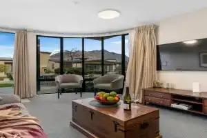 The Beacon - 2 Bedroom Town Center Apartment, Queenstown