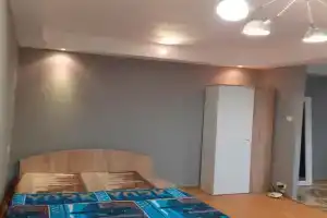 Perova 25, TRTs Kvadrat, Skymall Apartments, Kiev