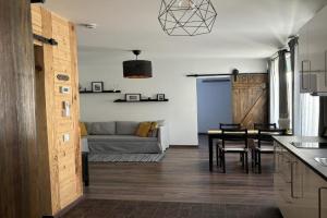 Cozy seaside park apartment, Liepaya