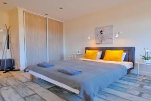 Gertrudes Residence stay in Light-Filled Studio apartment in Central, Riga