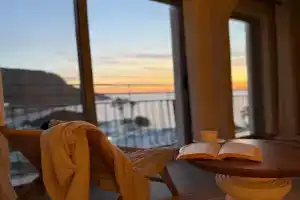 Alga Luxury Suites, Panormos