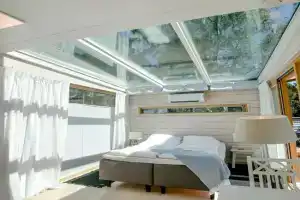 The Skylight Villa, Kemi