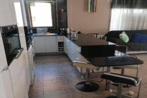 APARTAMENTO CON WIFI Y PISCINA EN FRENTE A LA PLAYA - Costa Brava, Blanes