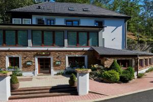 Penzion a restaurace Bílý Mlýn Guest house, Liberec