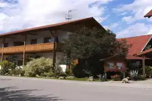 Appartementhaus Elisabeth Winklhofer Apartments, Bad Fussing