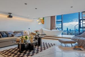 Kunming Hotel High Sky View Apartment, Kunming