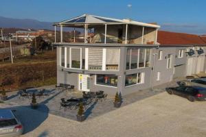 Binta HOSTEL, Vrane
