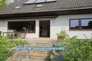 4 Sterne Souterrain Apartment Alt-Mariendorf, Berlin