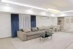 Newly Renovated Studio Apartment in Downtown Center 5, Tashkent