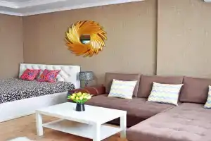 Sunny apartment with mountain view, Bishkek