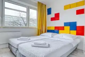 Level Rooms, Warsaw