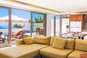Secluded Sea-View Family Escape Villa Bella 3 Lale, Kalkan
