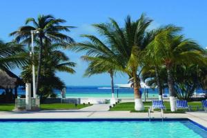 Oceanfront condo at voted best sandy beach Apart-hotel, Cancun
