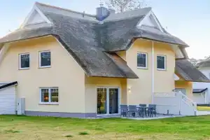 Reetdachhaus 27 Auf Usedom Guest house, Ahlbeck