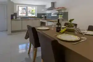 NONA Guest house, Crikvenica